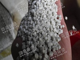 湖南长沙出售HDPE白色牛奶瓶颗粒