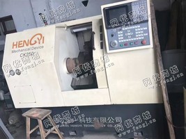 出售一台二手浙江CK250数控车床