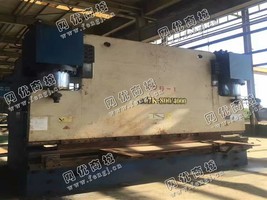出售一台二手C67K-800T/4000数控折弯机