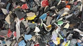 江苏常州出售PVC杂色塑钢破碎料