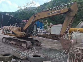 出售一台卡特320D挖掘机