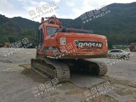出售一台斗山225-7挖机，卖价20万