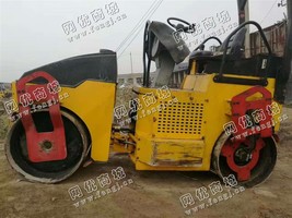 出售一个工作日全液压3吨震动压路机