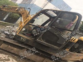 出售一台挖掘机，卖价10万