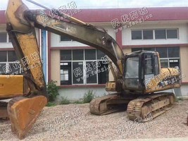 出售一台卡特320C挖掘机，卖价25.3万