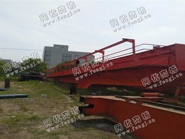 出售一台20吨跨度30米左右，各悬8米，偏挂龙门吊一台高度10米（标准的L行龙门吊）