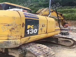 出售一台小松130-7挖掘机
