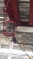 出售一台32吨龙门吊，跨度28.5米，杭州起重机厂，卖价：15万装车，电线电器齐全