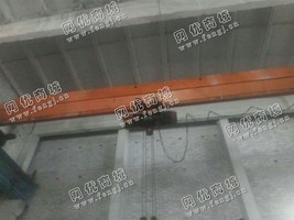 出售一台单梁13.5米10吨行车