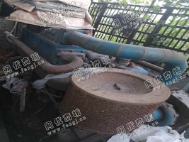 出售一台二手上柴200KW发电机
