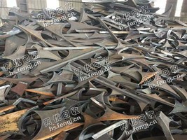 10个厚的钢板剪切料回收