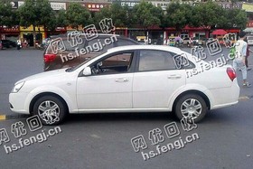 2013款 1.6L 自动经典型，白色别克凯越二手车回收