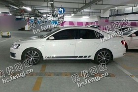 2013款1.6L自动带天窗大众速腾二手车回收