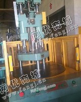 出售1台二手丰铁800注塑机