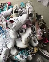 国内品牌大码运动鞋回收