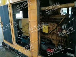 出售二手上柴300KW静音机组