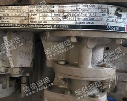 出售一台二手康明斯250KW发电机