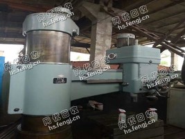 收购一台Z3040摇臂钻床