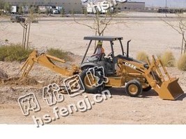 回收一台凯斯580M两头忙