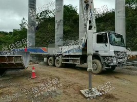 出售一台中联47米底盘泵车