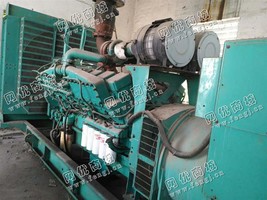出售一台康明斯1120KW发电机组