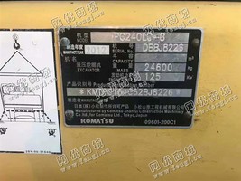 出售一台小松240-8挖掘机