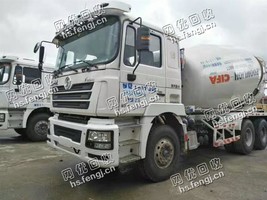 采购一台12方混凝土搅拌车