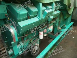 出售一台重庆康明斯800KW发电机组