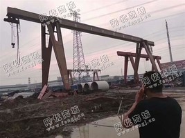 出售一台16吨24米包厢龙门吊