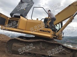 出售一台小松360挖机