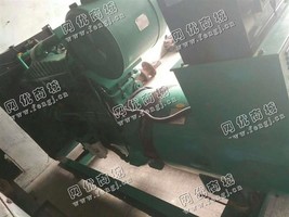 出售一台康明斯240KW发电机组