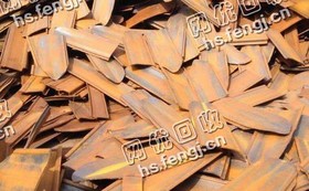 8个厚钢板回收
