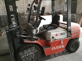 出售一台3吨合力叉车