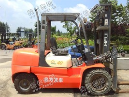 出售一台4吨合力叉车