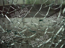 吐鲁番地区处理30吨汽车钢化玻璃