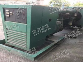 出售一台康明斯250KW发电机组