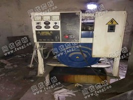 出售一台沃尔沃200KW发电机组