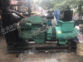 出售一台康明斯150KW发电机组