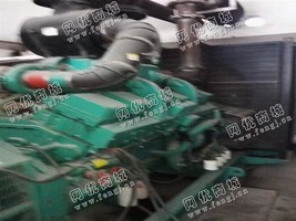 出售一台康明斯800KW发电机组