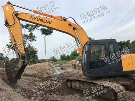 出售一台现代215-7C 