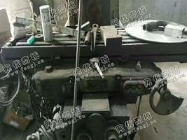 出售一台X52K立式升降台铣床