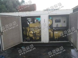 出售一台小松280KW静音发电机组
