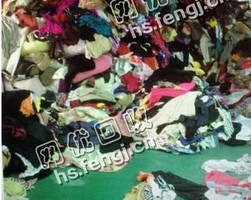 山东临沂地区衣服黑料回收