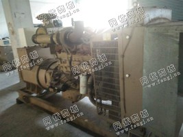 出售一台康明斯310KW发电机组