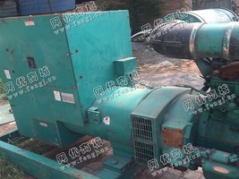 出售一台康明斯310KW发电机组