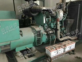 出售一台康明斯550KW发电机组