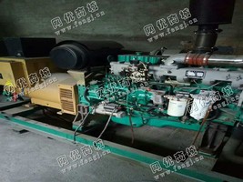 出售一台玉柴300KW发电机组