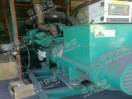 出售一台康明斯800KW发电机组