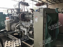 出售一台康明斯310KW发电机组