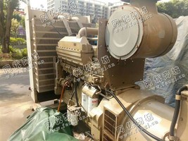 出售一台康明斯400KW发电机组